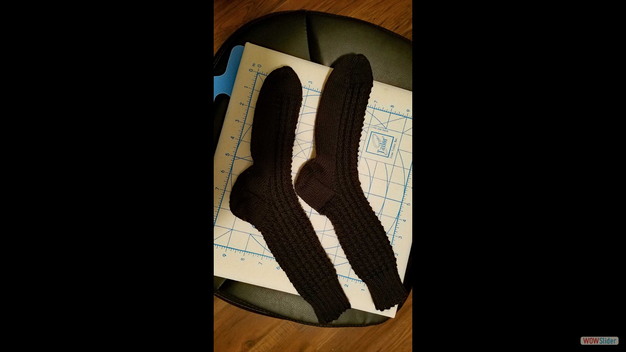 20190305-Ruthie-Socks