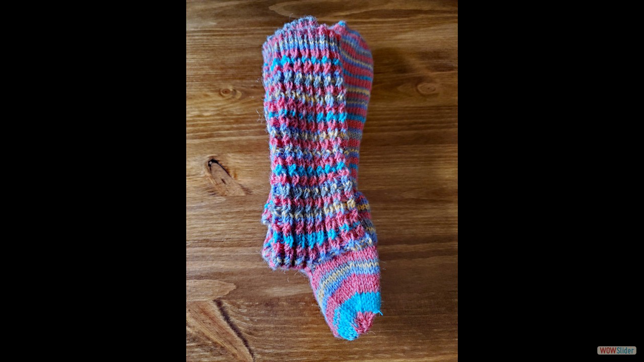 20200131-HandKnitSocks