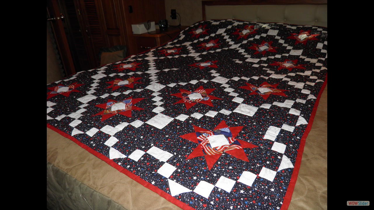 20121018 001 PatrioticMysteryQuilt